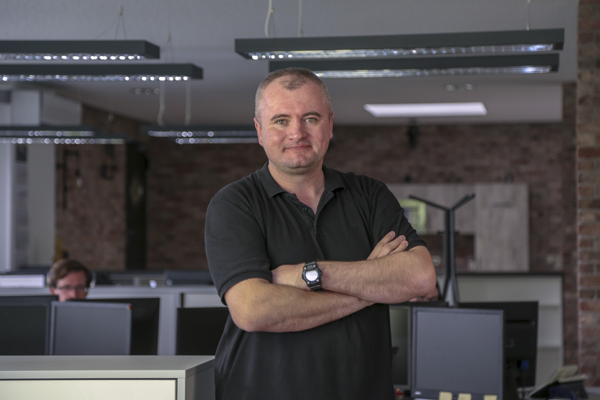 Herr Krystian Becker