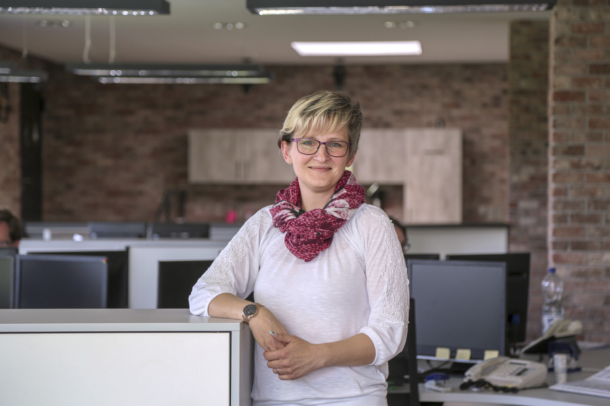 Frau Sandra Zimmer